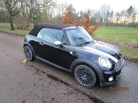 MINI CONVERTIBLE 1.6 Cooper Convertible LOVELY CAR - FULL SERVICE HISTORY