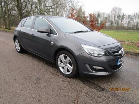 VAUXHALL ASTRA 1.7 CDTi ecoFLEX SRi - £35 tax - 2 Owners